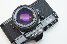 將圖片載入圖庫檢視器 Pentax KX with 50mm F2.0
