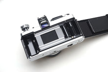 將圖片載入圖庫檢視器 Olympus OM-1n with 50mm F1.8 Lens
